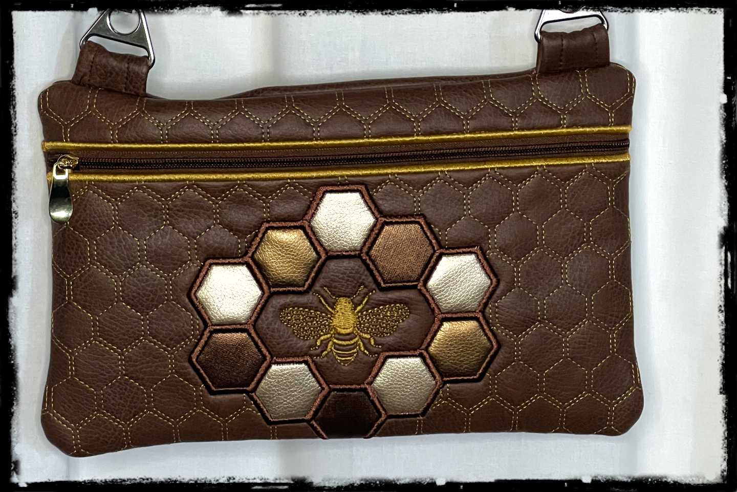 QUEEN BEE CROSSBODY PURSE